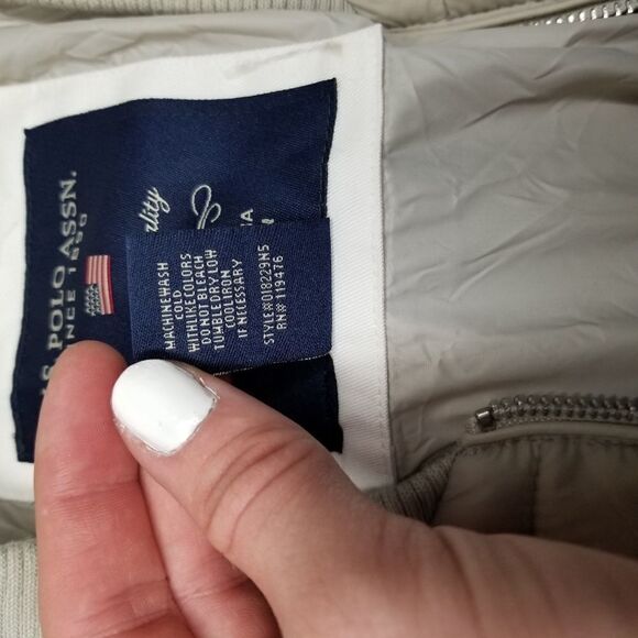 US Polo ASSN puffer coat taupe Women's size large - Picture 5 of 8